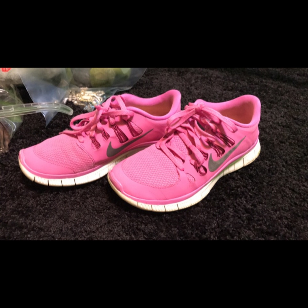Pink nike free run tennis running shoes